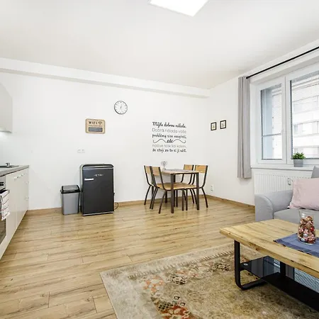 Apartment Stud Mb *