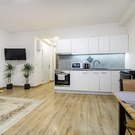 Apartment Stud Mb